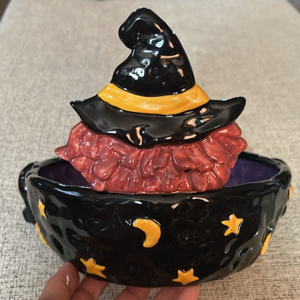 Halloween Witch and Pumpkin Bowl - Picture 7 of 8